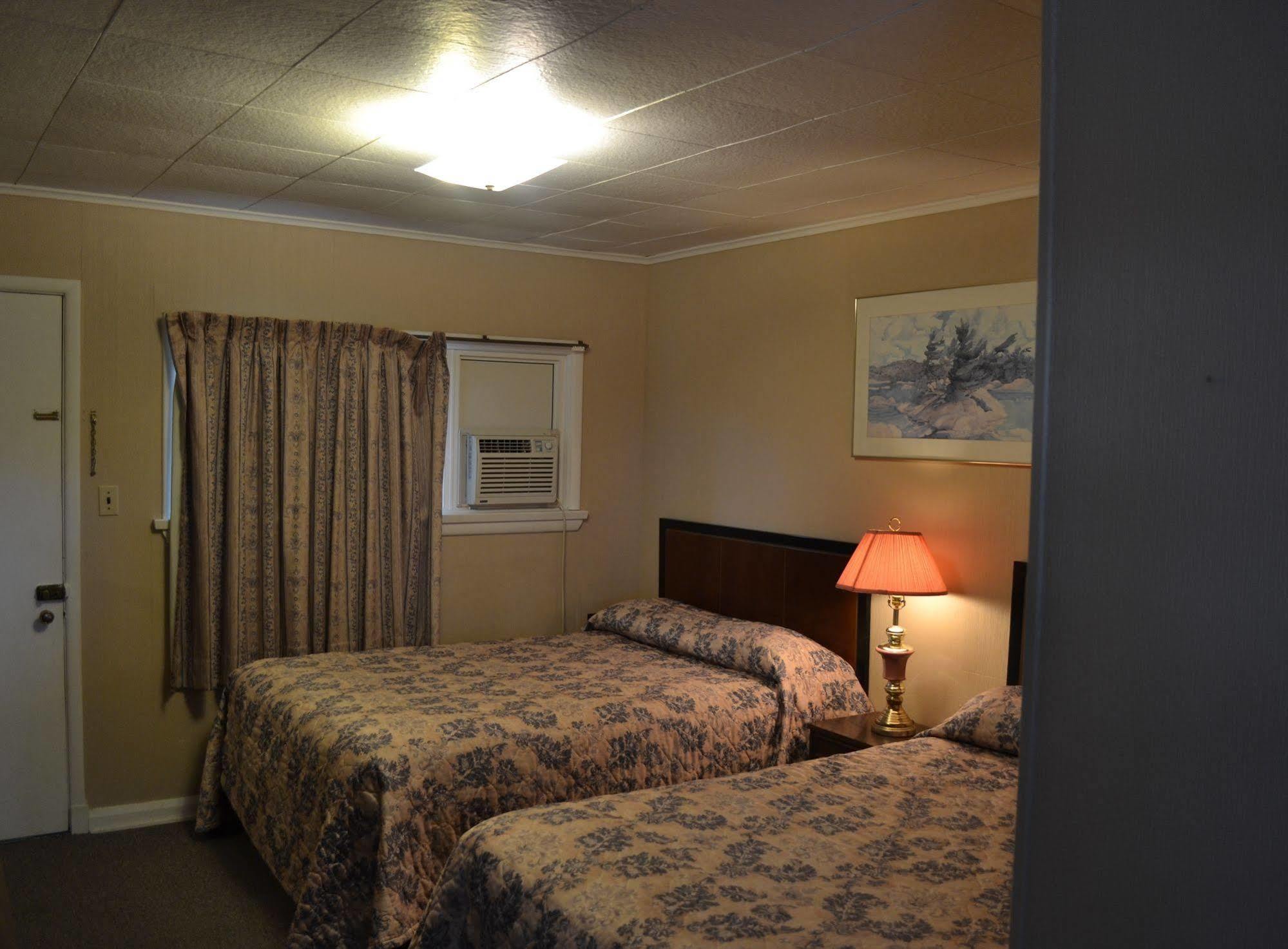 Shamrock Motel Midland Esterno foto